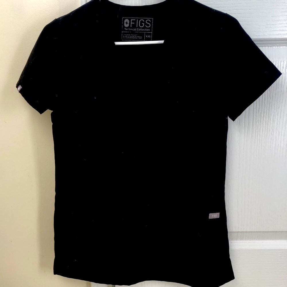 Figs Women's Black Short Sleeve Scrub Top